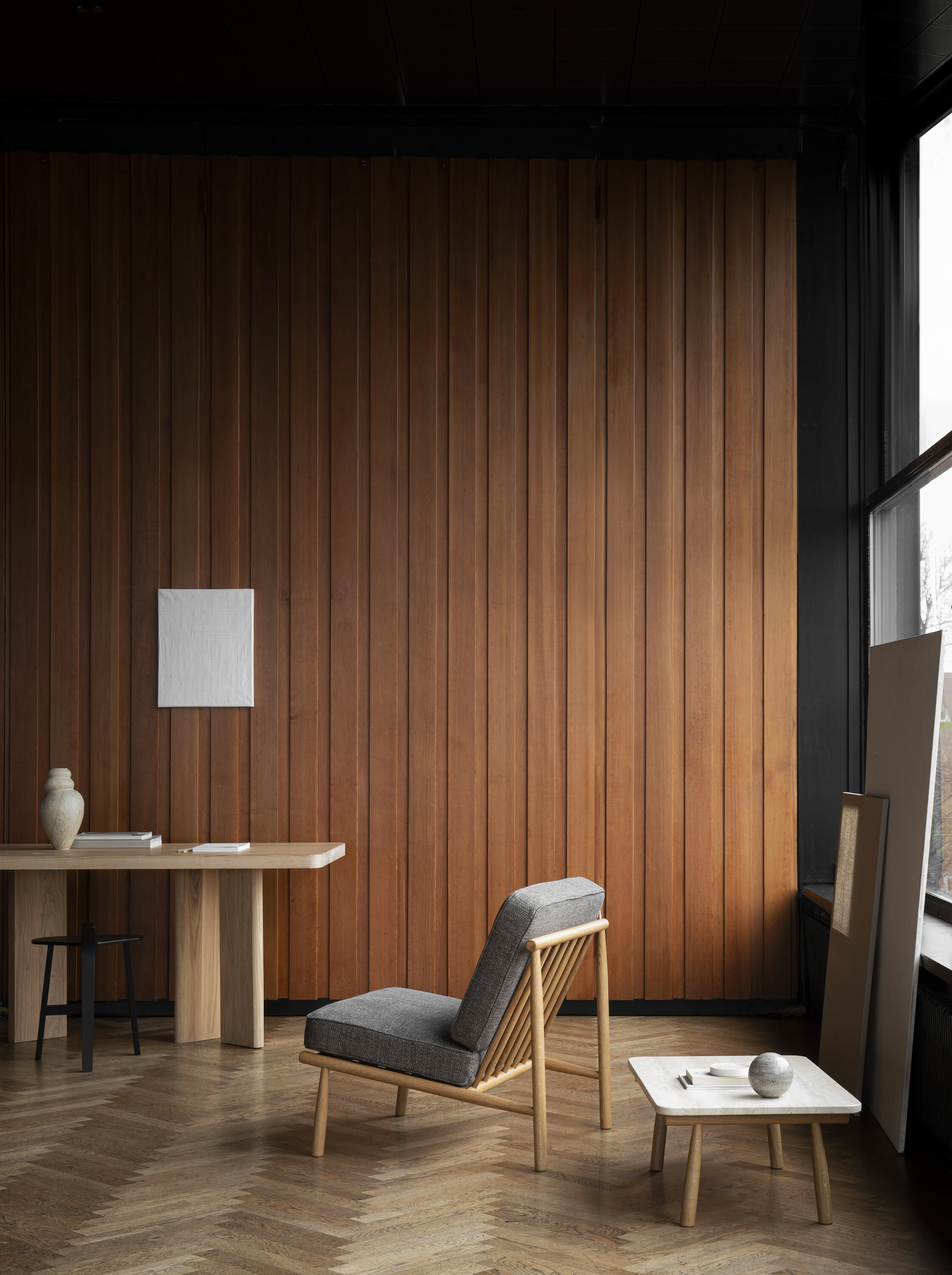 furniture_easy chair_domus_wood-oak-tosca 24 chestnut_PIE_domus table_2