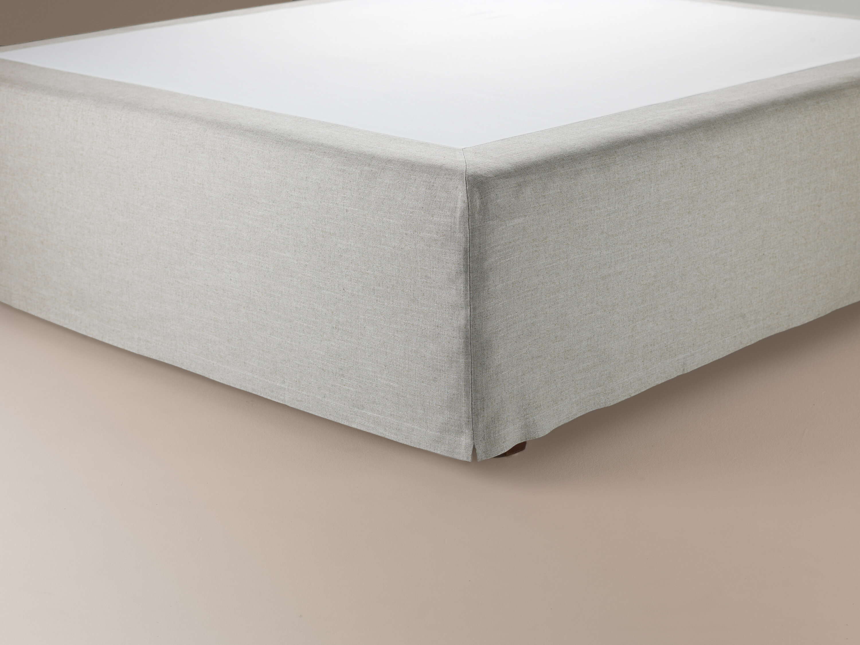 Mathilda 침대 스커트 ruskin 10 quill